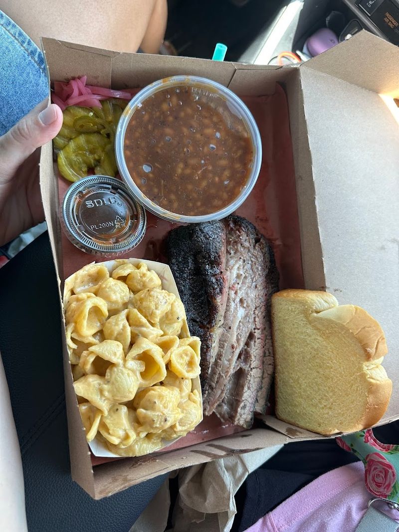 Smoked Mac And Cheese With Shell Noodles