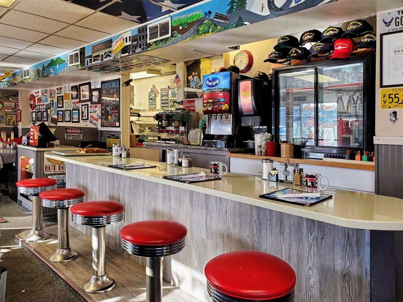 The Atmosphere Inside The Diner