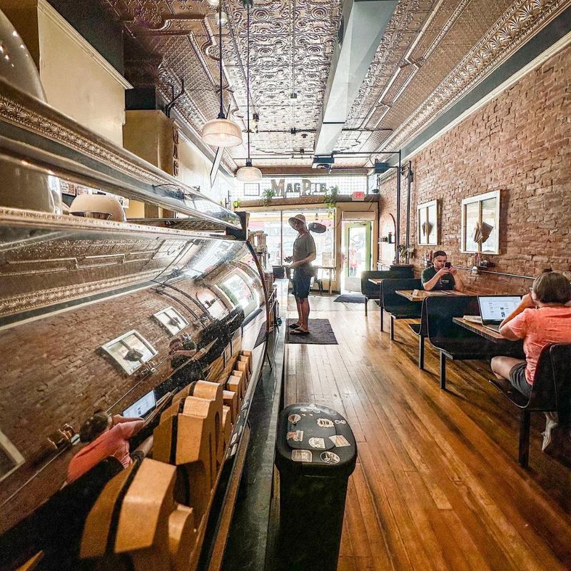 Magpie Cafe & Coffeehouse, Decorah