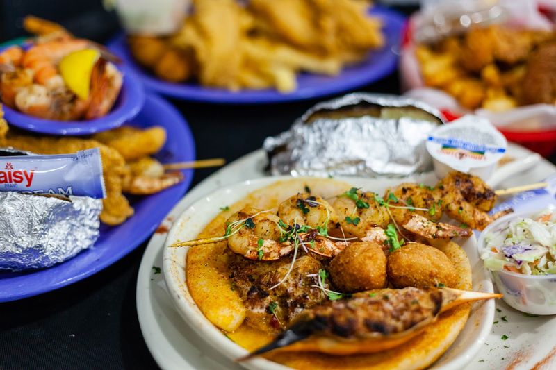 The Seafood Gumbo That Arrives Free With Every Platter and Earns Its Place Every Time