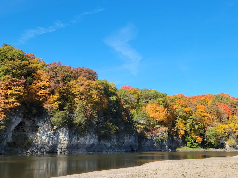 Fall Colors and Seasonal Reasons to Visit
