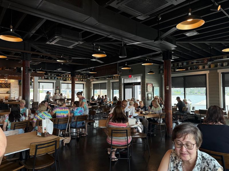 Harris Crab House