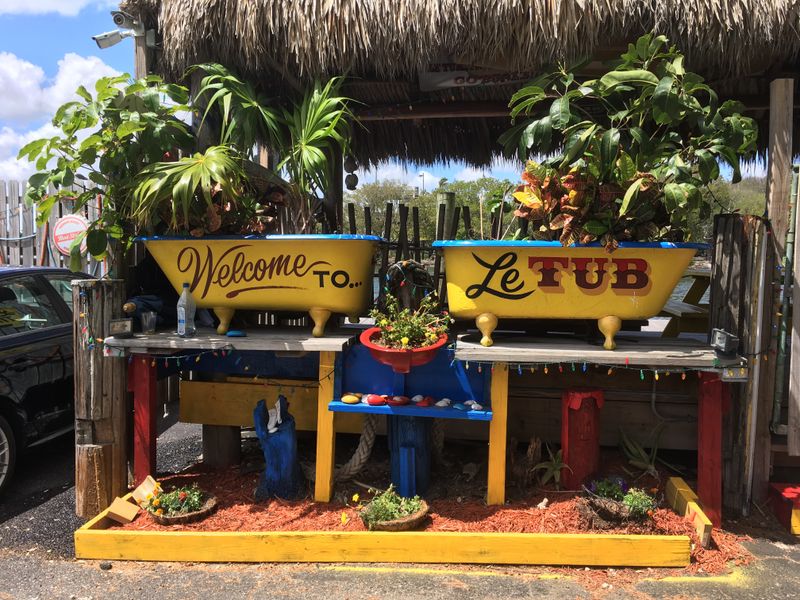 Le Tub Saloon
