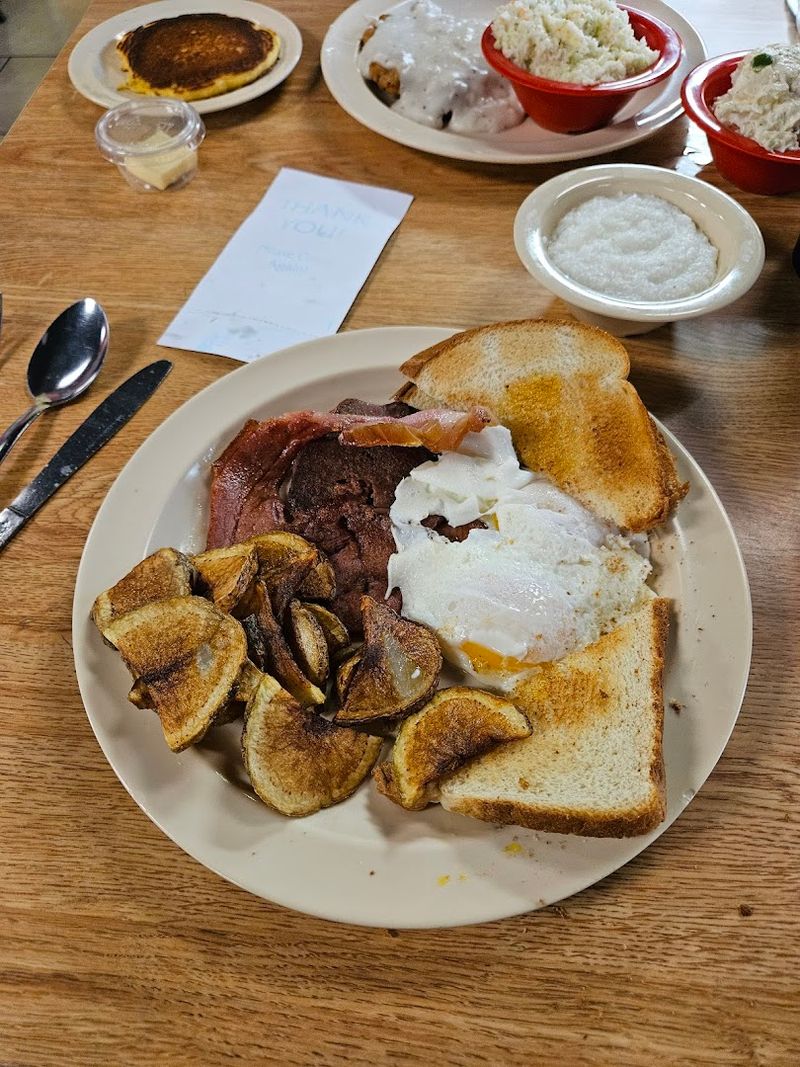 Ham Steak Breakfast Worth Waking Up Early For