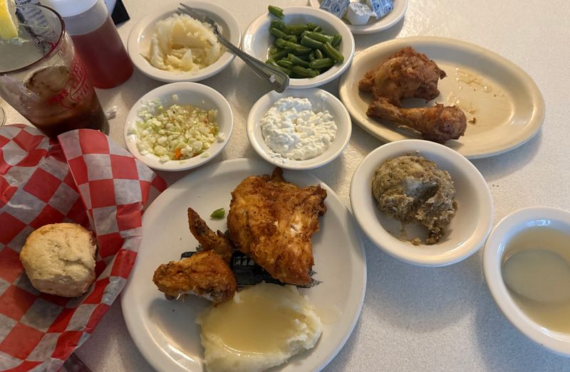 Iva's Chicken Dinners – Sterling