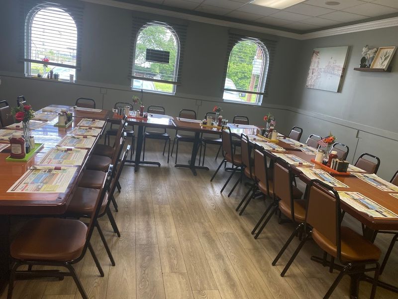 Piston Diner
