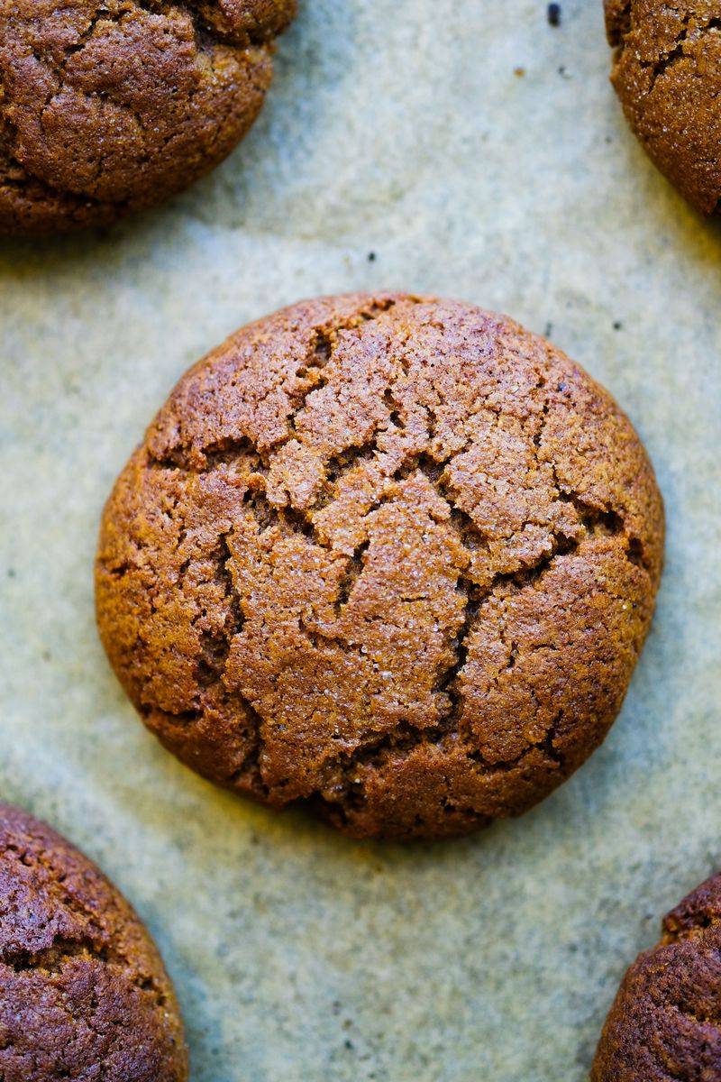 Williamsburg Gingerbread Cakes