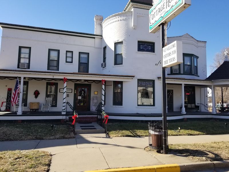 The Cottage House Hotel And Staying In A Piece Of History