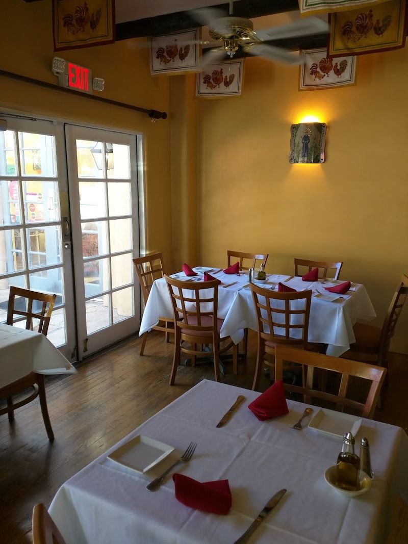 A Refined Interior With Classic Santa Fe Warmth