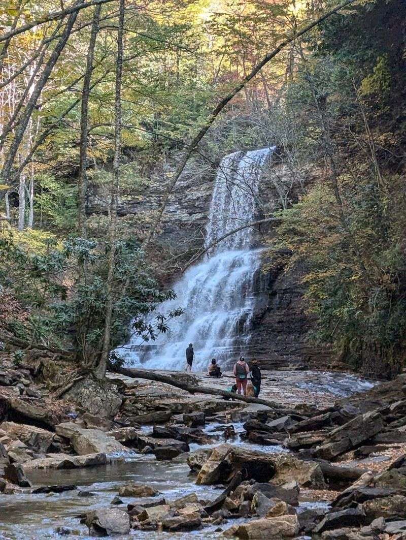 Cascade Falls Trailhead