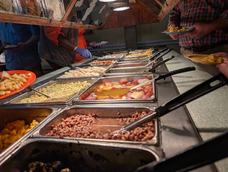 The Lunch Buffet That Brings Grandma's Kitchen To Life