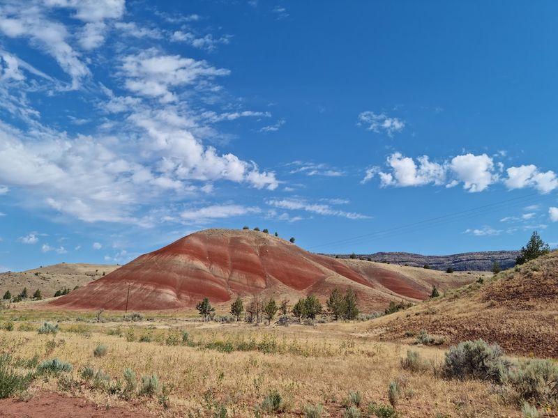 Gateway To Painted Hills