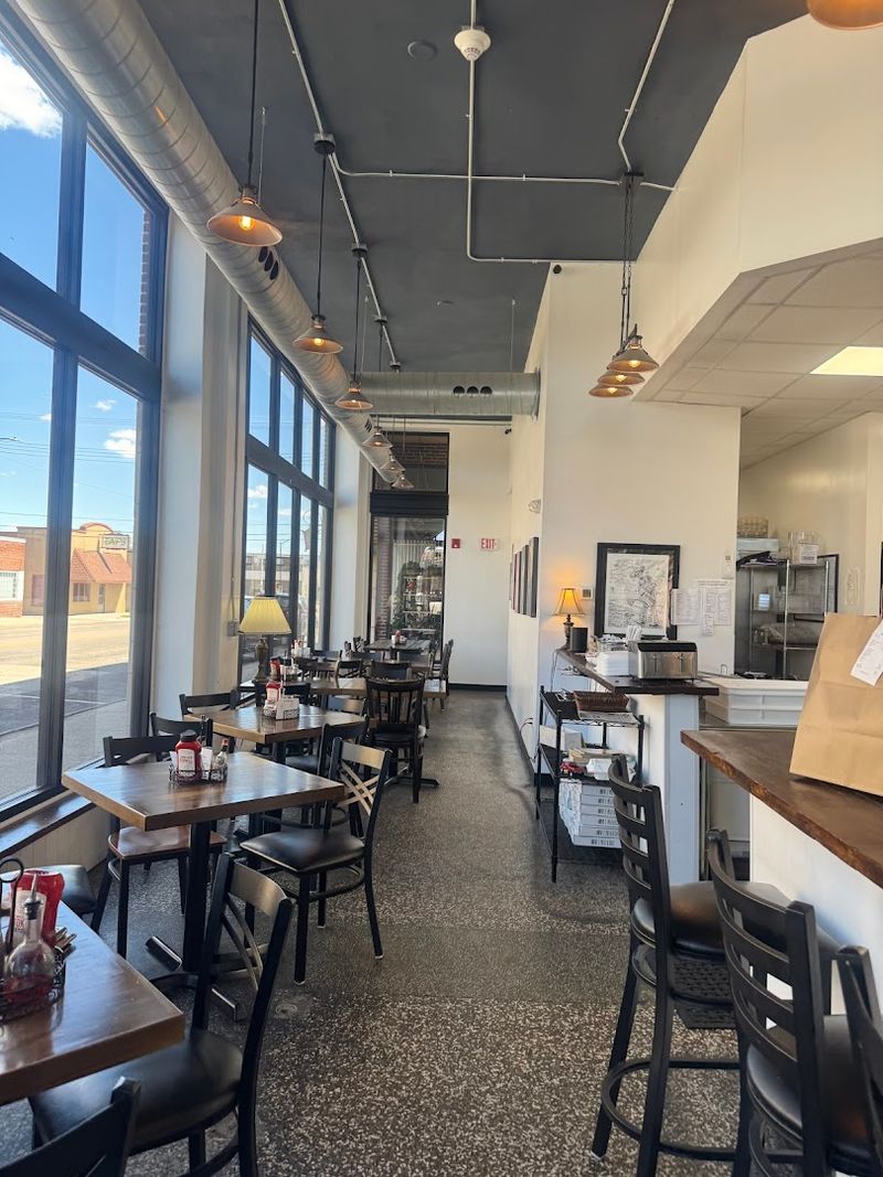 NoFo Pizza & Cafe
