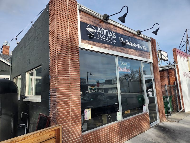 Ana's Taco Grill
