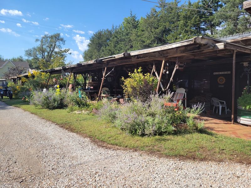 LaVon's Bakery & BBQ