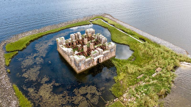 Beauregard’s Castle (Fort Proctor)