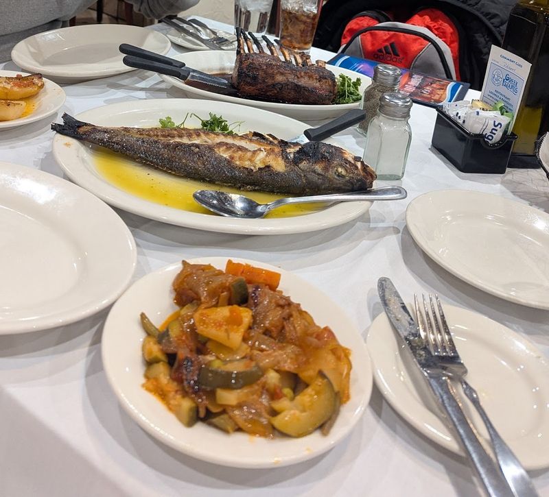 Family Style Dining That Brings Everyone Together