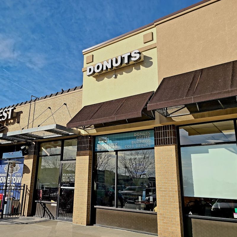 Yos Donuts, Shawnee