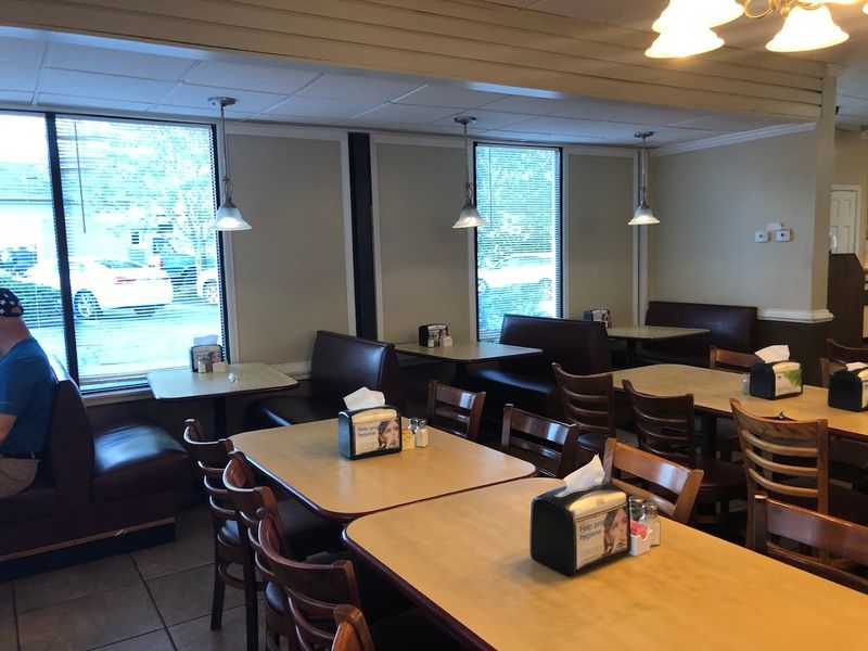 The Atmosphere Feels Like Somebody's Dining Room