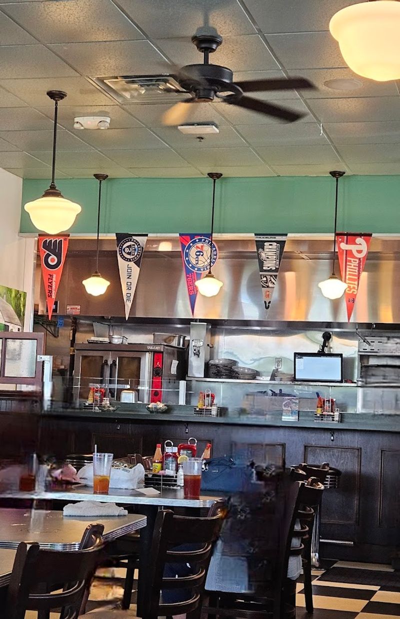 Shrimp & Grits Gives Seafood Fans A Second Reason To Visit