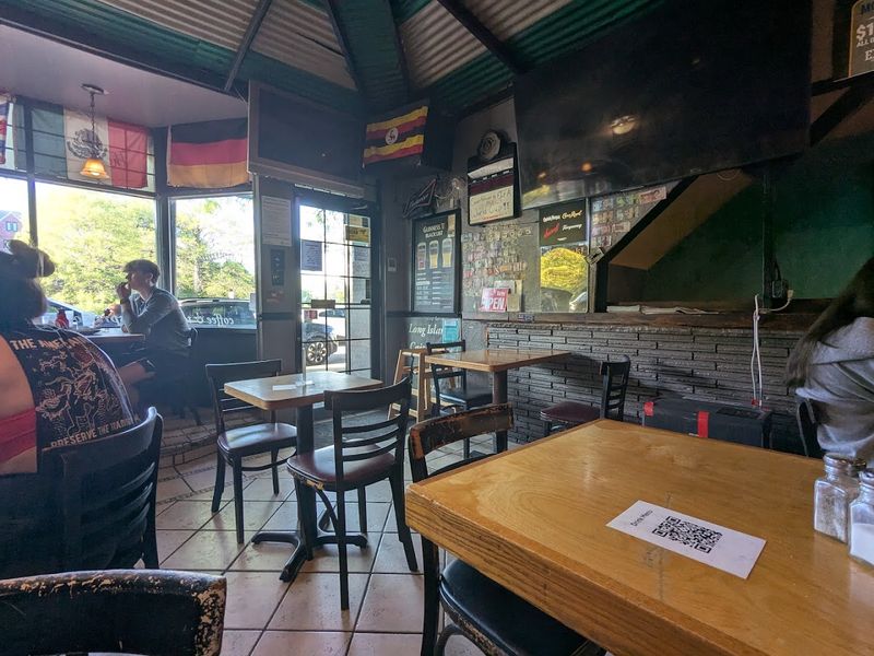 Practical Tips for Your First Visit to Cafe Beaudelaire