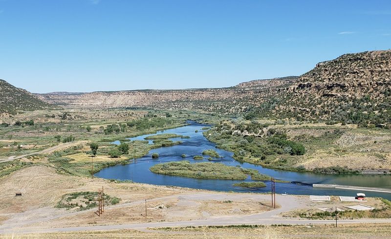 A Serene Desert Lake Experience