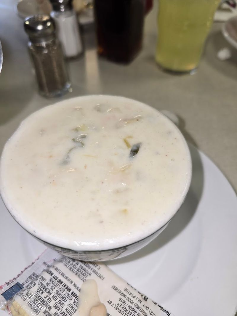 Clam Chowder Made The Old-Fashioned Way