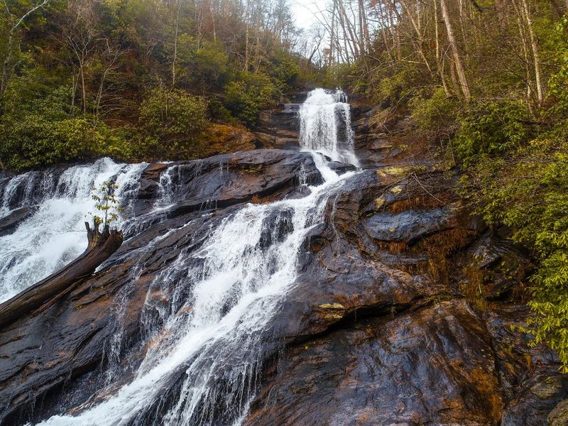 Holcomb Creek Falls Trail Head