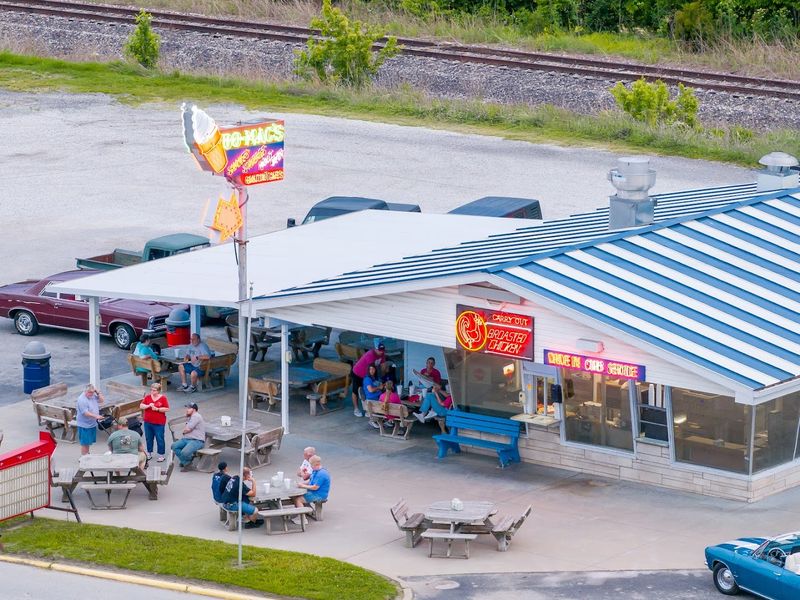 Bo-Mac's Drive In