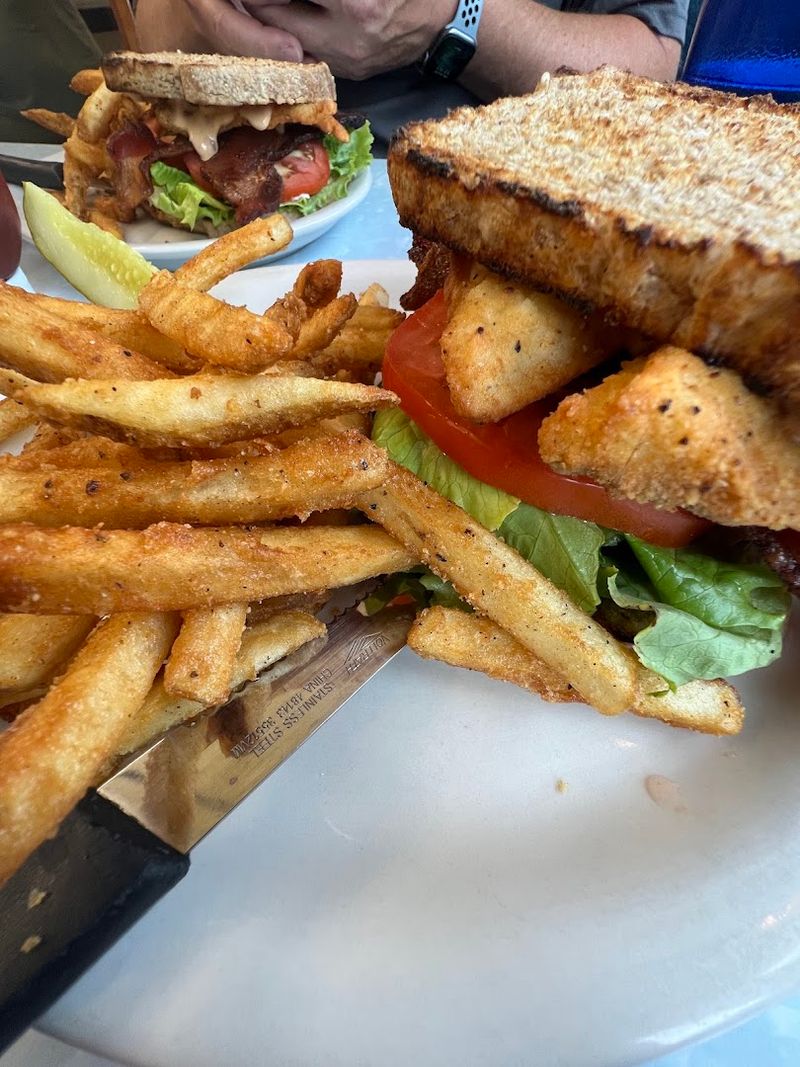 The PBLT And Walleye Sandwich That Prove Lunch Is Serious Here