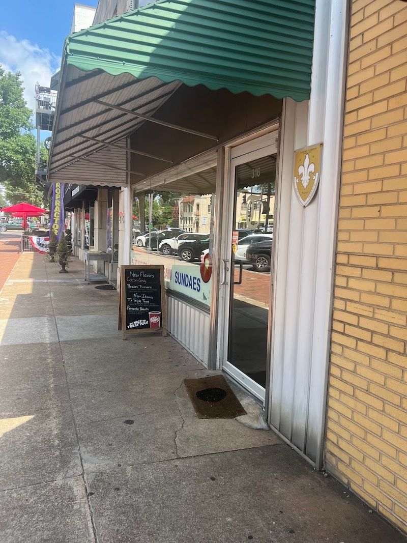 Why This Alabama Sandwich Counter Still Matters