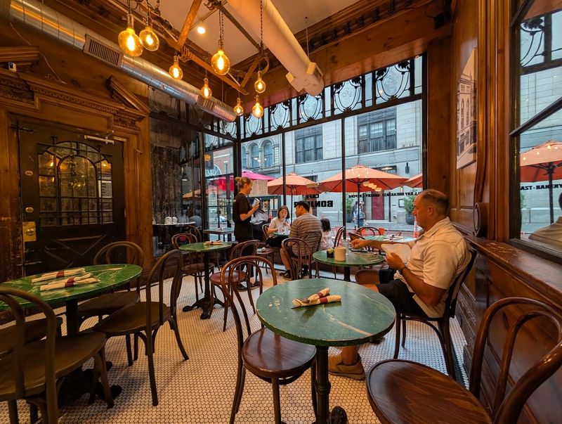Cafe Bonjour