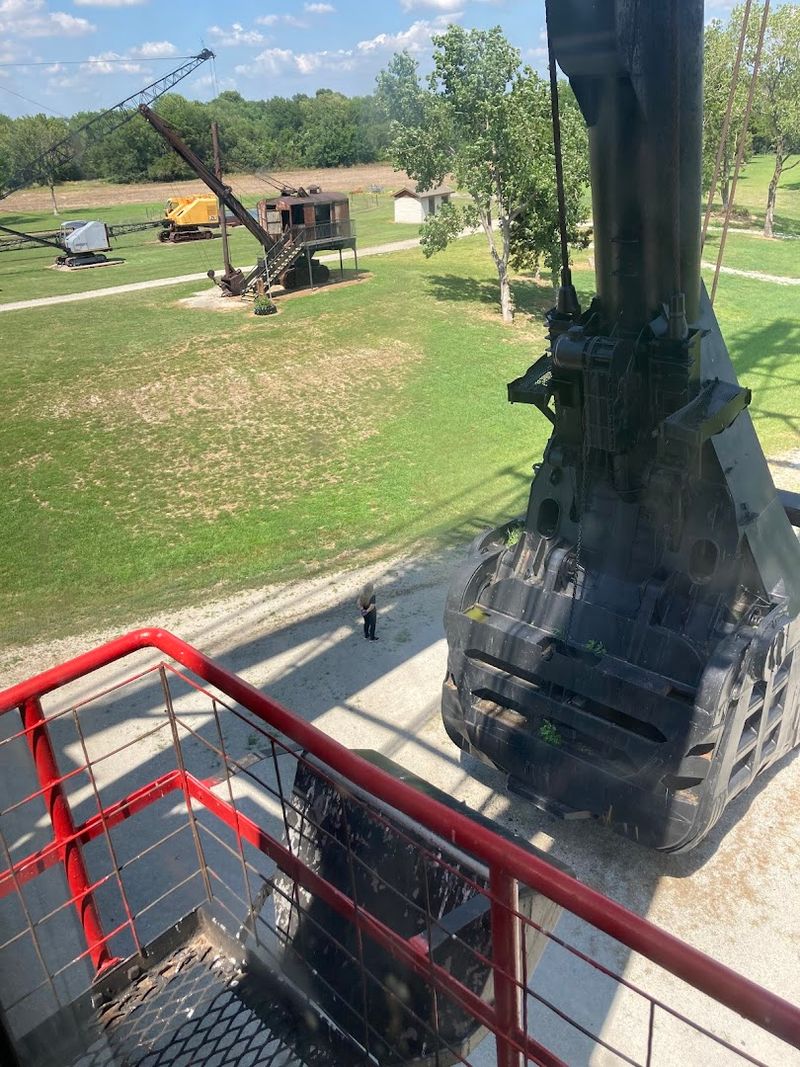 The Bucket Alone Weighs 150,000 Pounds