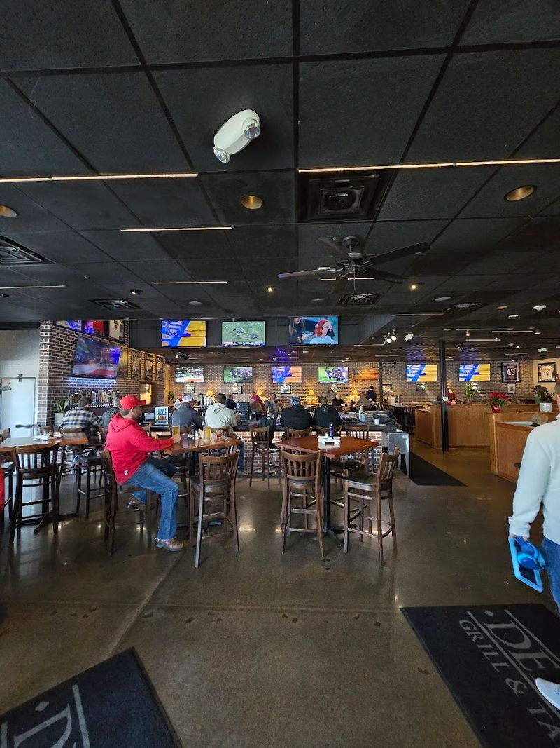 Deano's Grill & Tapworks, Wichita, Kansas