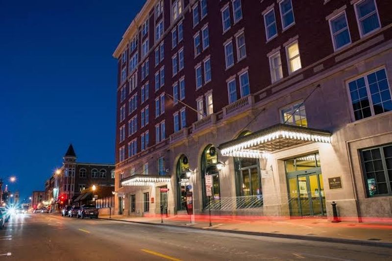 Hotel Julien Dubuque, Dubuque