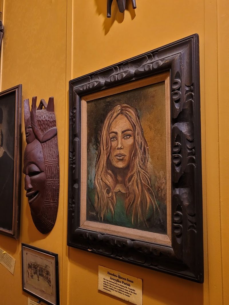 Guide And Staff: Human Faces Behind The Place