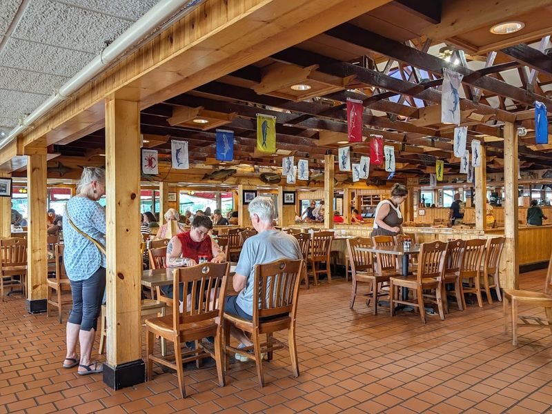 Mike's Crab House