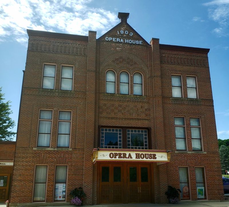 Elkader, Elkader Opera House