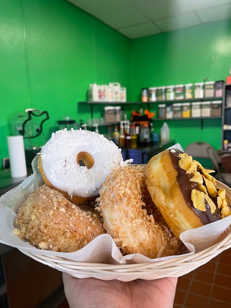 What Makes Palm Tree Donuts A Repeat Destination