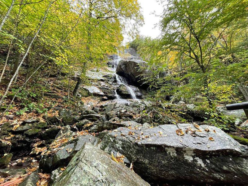 Apple Orchard Falls Trailhead