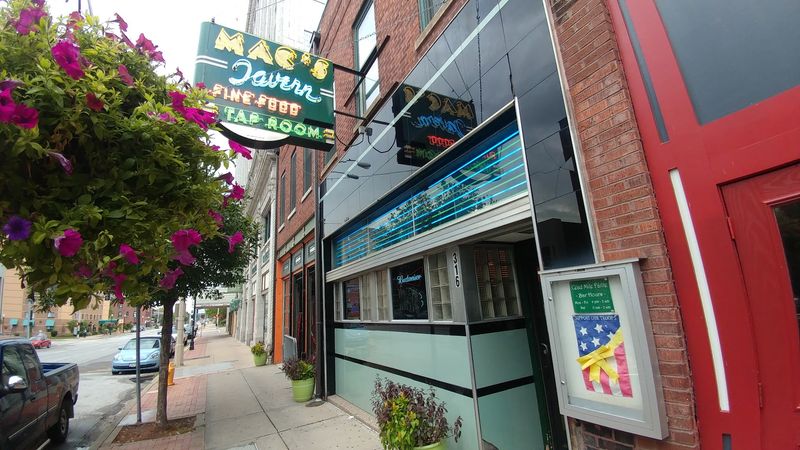 What Makes Mac's Worth the Trip