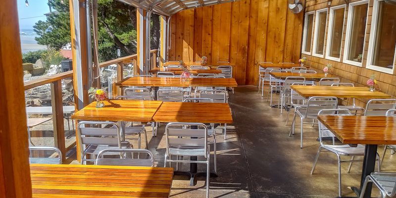 Ona Restaurant & Lounge