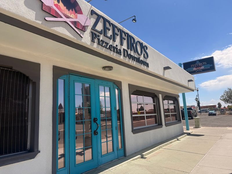 Zeffiro's Pizzeria Downtown 