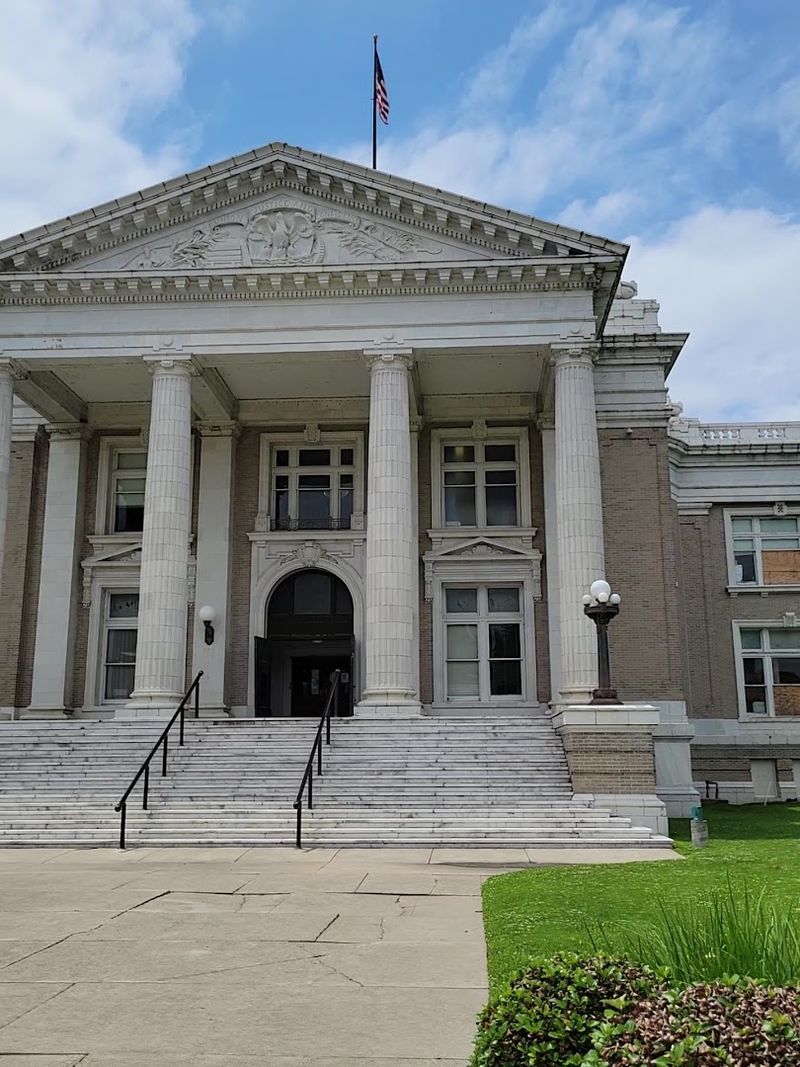 Calcasieu Courthouse