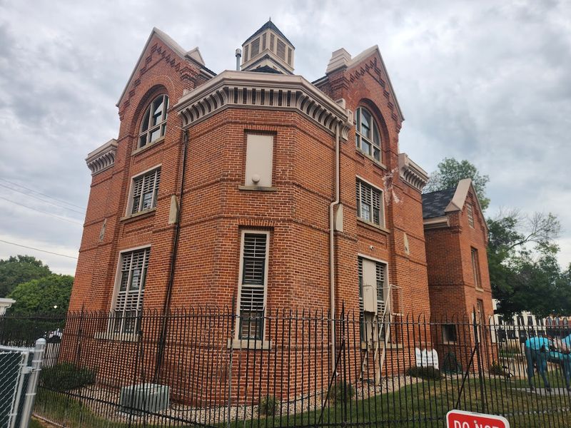 Squirrel Cage Jail Museum, Council Bluffs
