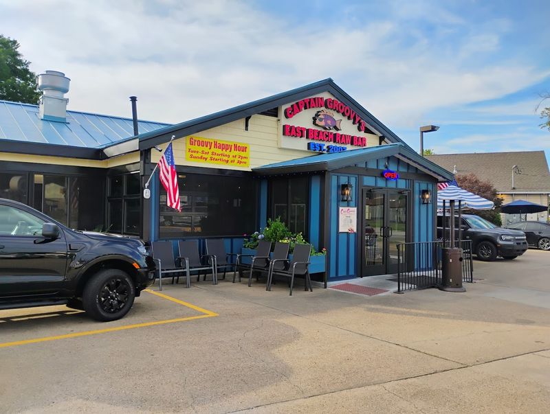 Captain Groovy's Grill & Raw Bar