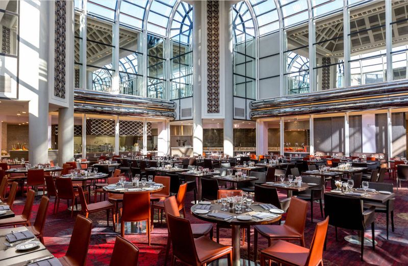 Cafe Sierra At Universal City Delivers A Seafood Spread Worth Slowing Down For