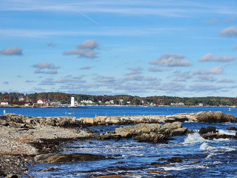 Why This Town Stays Uncrowded Against All Odds