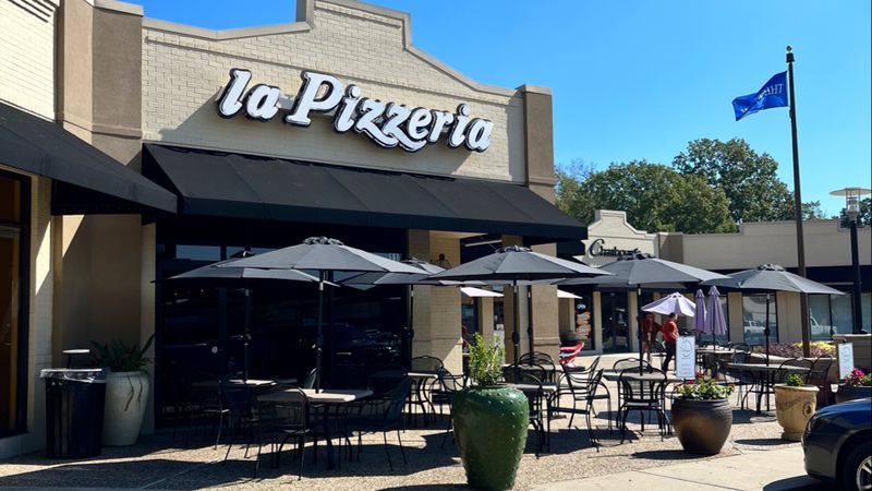 La Pizzeria Lafayette, Lafayette