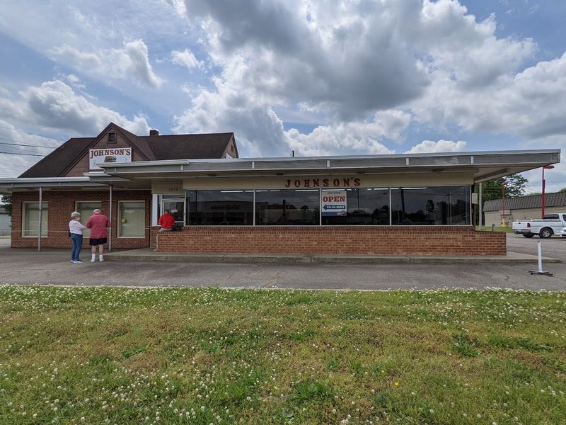 Johnson’s Drive-In 